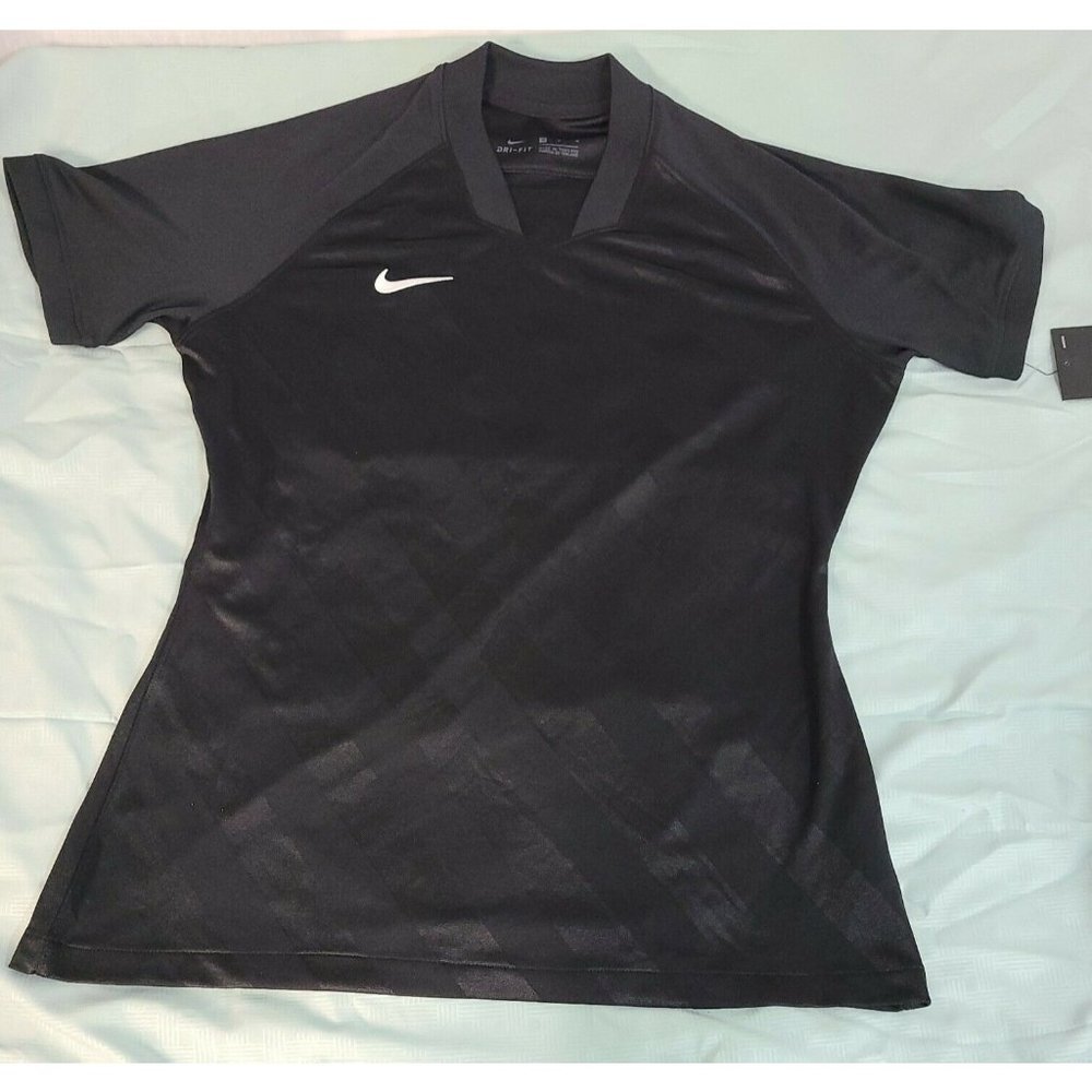 Nike Dri-fit Womens Medium jersey style athletic s